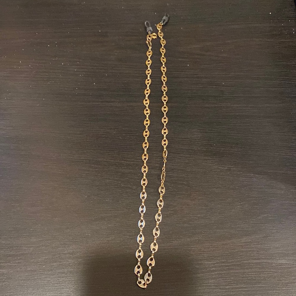 Gold-toned glasses chain